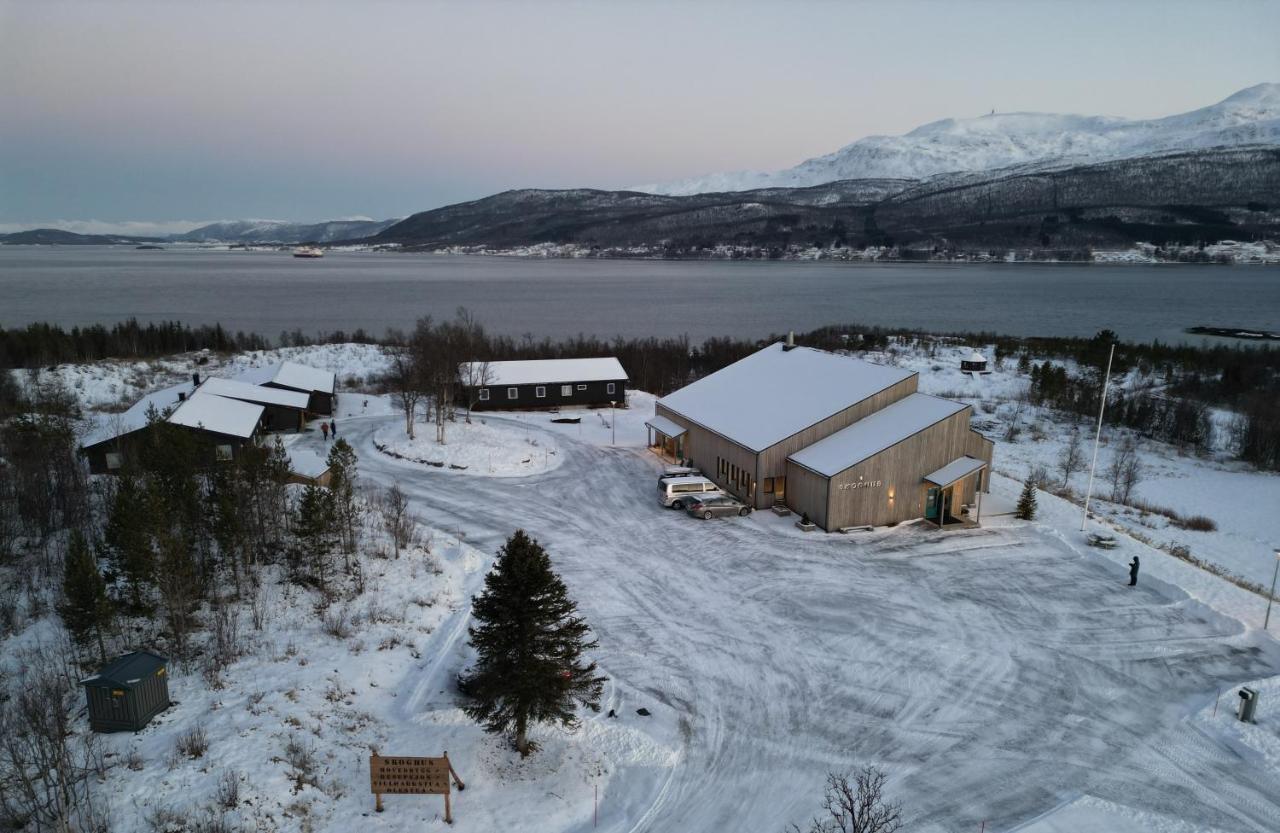Skoghus Hostel Silsand ภายนอก รูปภาพ