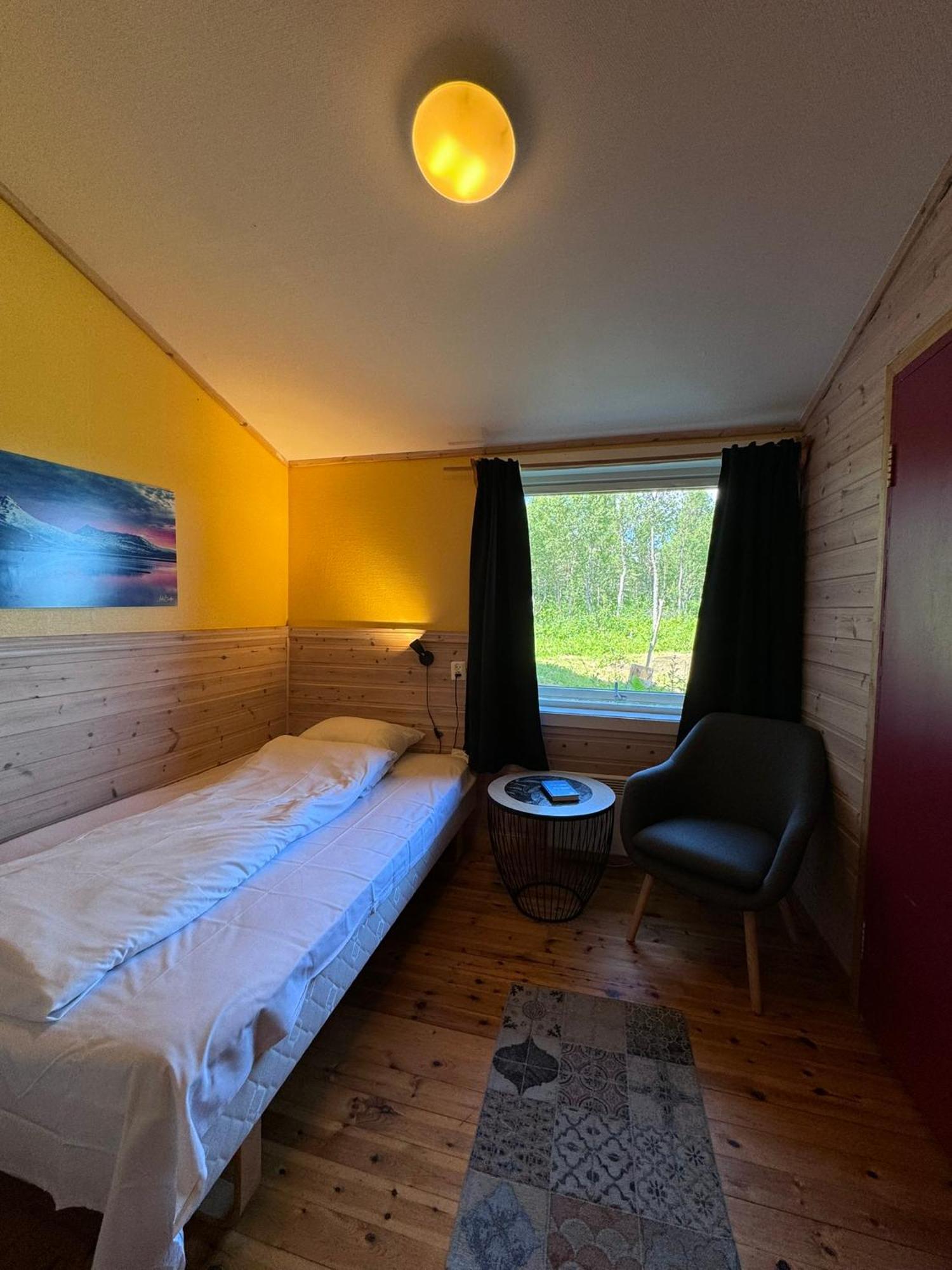 Skoghus Hostel Silsand ภายนอก รูปภาพ