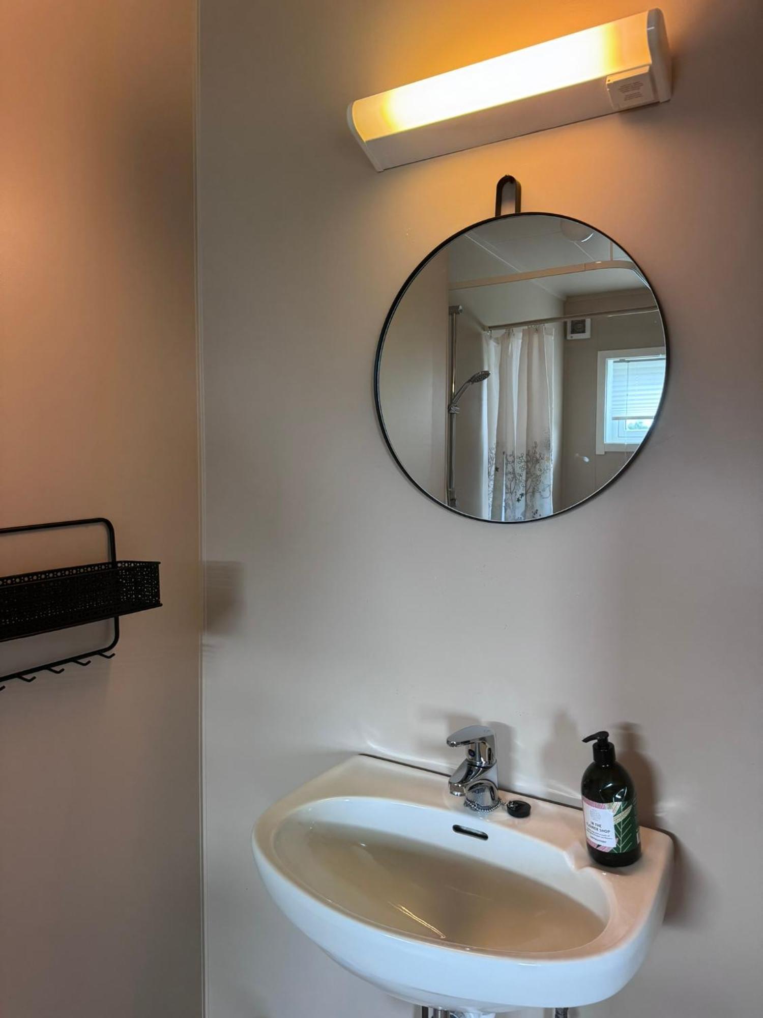Skoghus Hostel Silsand ภายนอก รูปภาพ